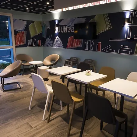 Ibis Budget 2* סלאנש